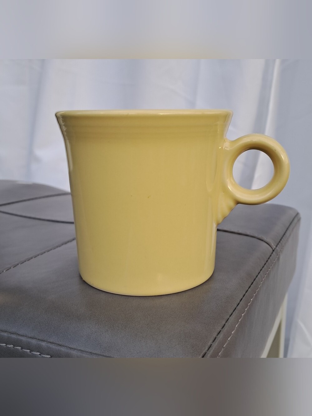 Fiestaware Yellow Coffee Mug Ring Handle 10 oz Ceramic Cup Homer Laughlin USA - Picture 2 of 4